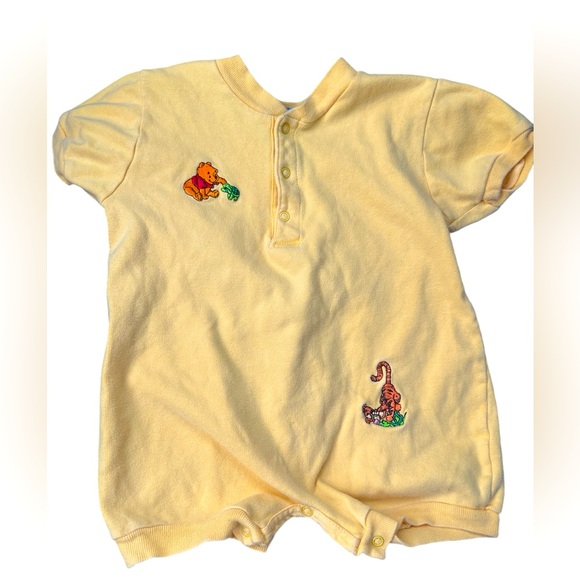 POOH Tagged Disney Tigger 12-18 Month Onesie Toddler Baby Yellow Button Up - Picture 1 of 6